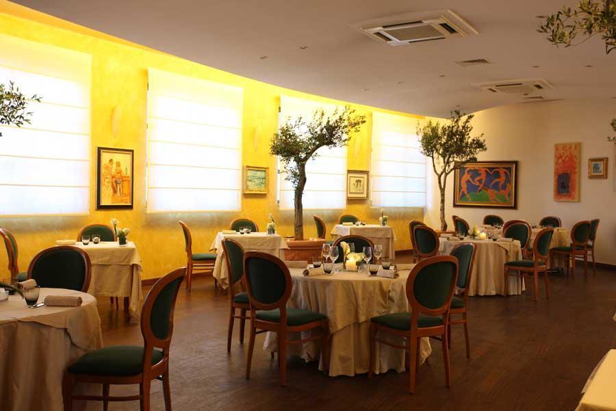 Hotel Cavaliere Noci Exterior photo